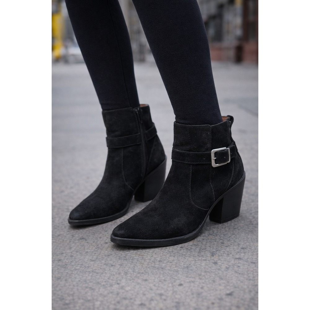 Antonio Melani Peatrie Black‎ Suede Ankle Boots Buckle Block Heel Size 7M